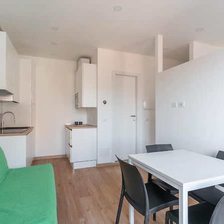 Cimiano Suite 21, New Apartment Milánó Kültér fotó